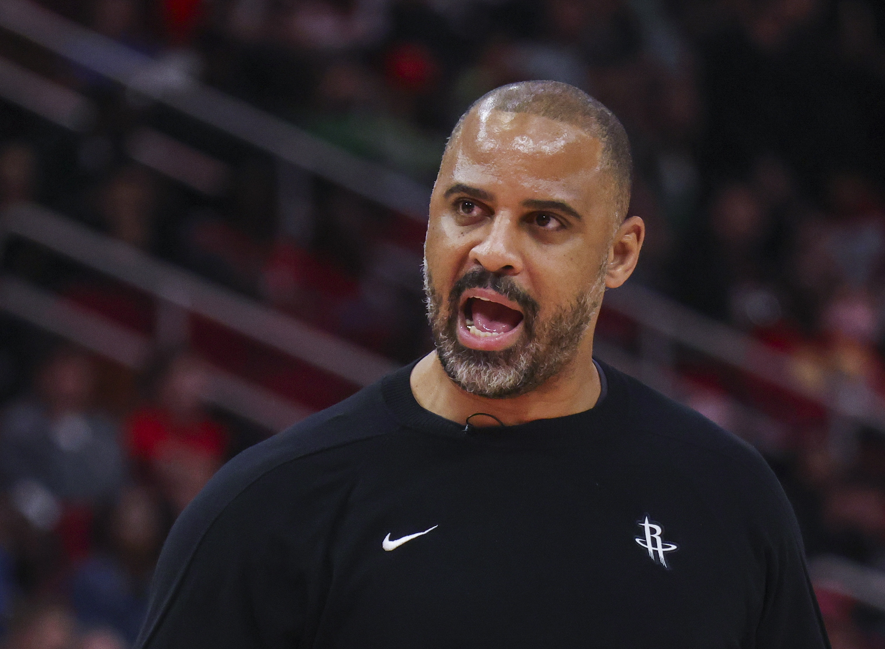 kaiyun-乌度卡:防守文班就是多人围堵主动贴防 我们成功打乱了他的节奏