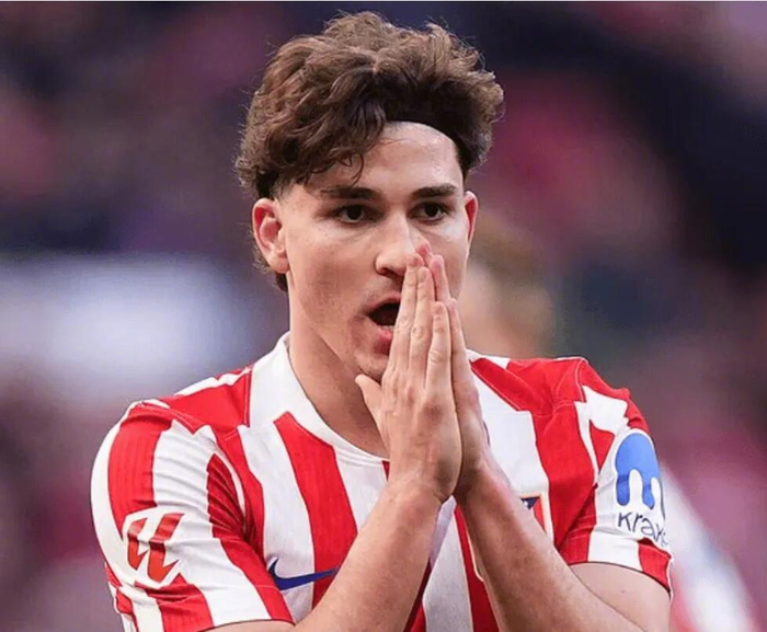 开云体育网址-切尔西召回前锋福法纳拟出售,巴黎等队关注马竞阿尔瓦雷斯|每日邮报|英格兰|卡拉古鲁克|马德里竞技|None_新浪体育_新浪新闻